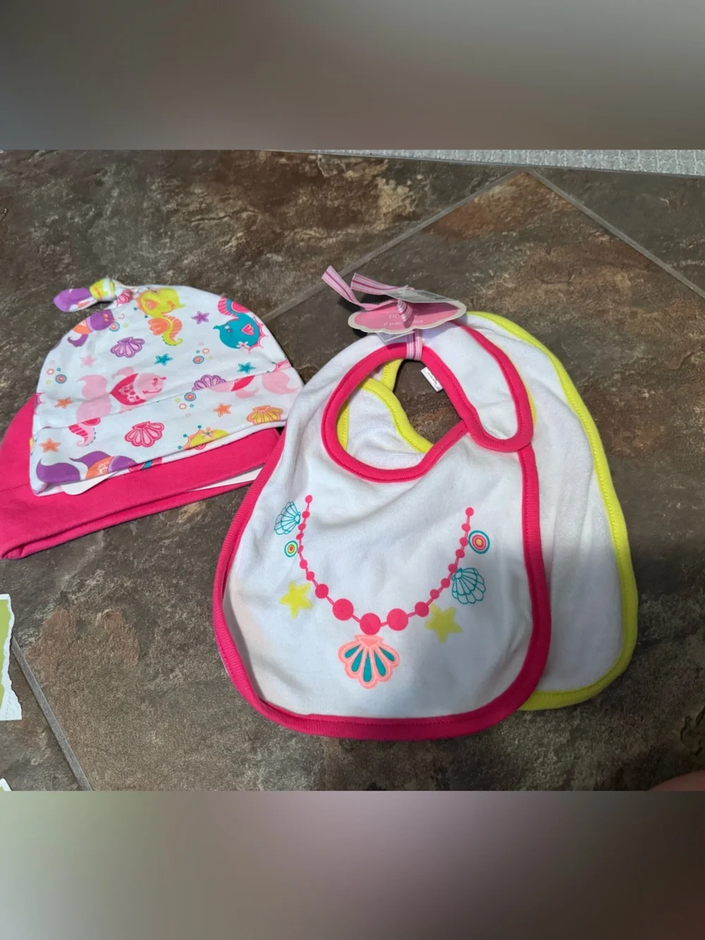 2 Baby Bibs and 2 Hats Set - all new
